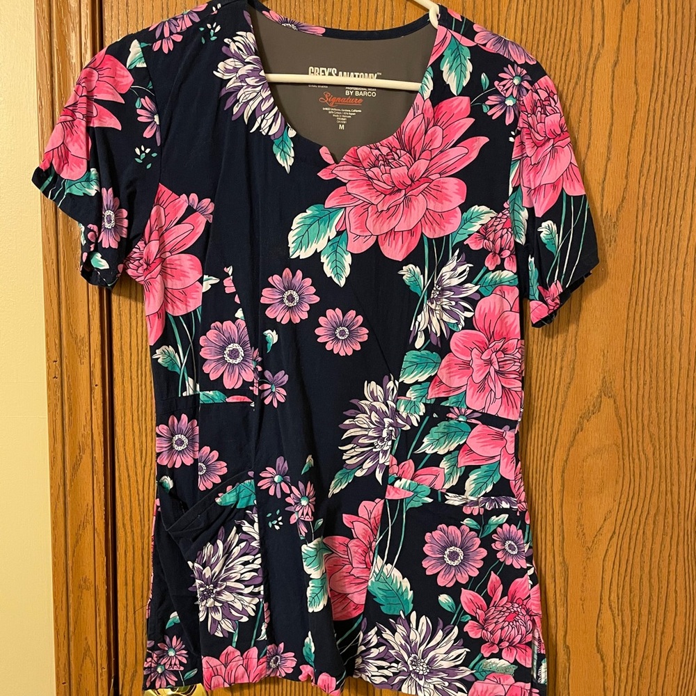 greys anatomy scrub top